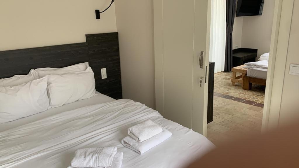 Cesmekes Otel Экстерьер фото